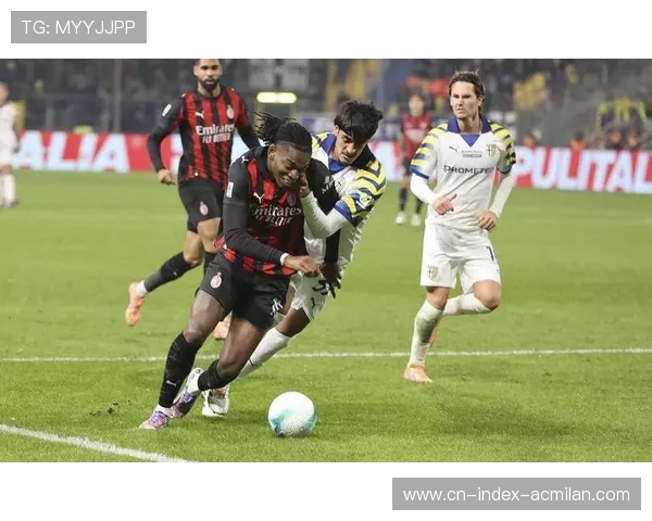 AC米兰角球进攻模板多样化，球员轮流担任罚球手