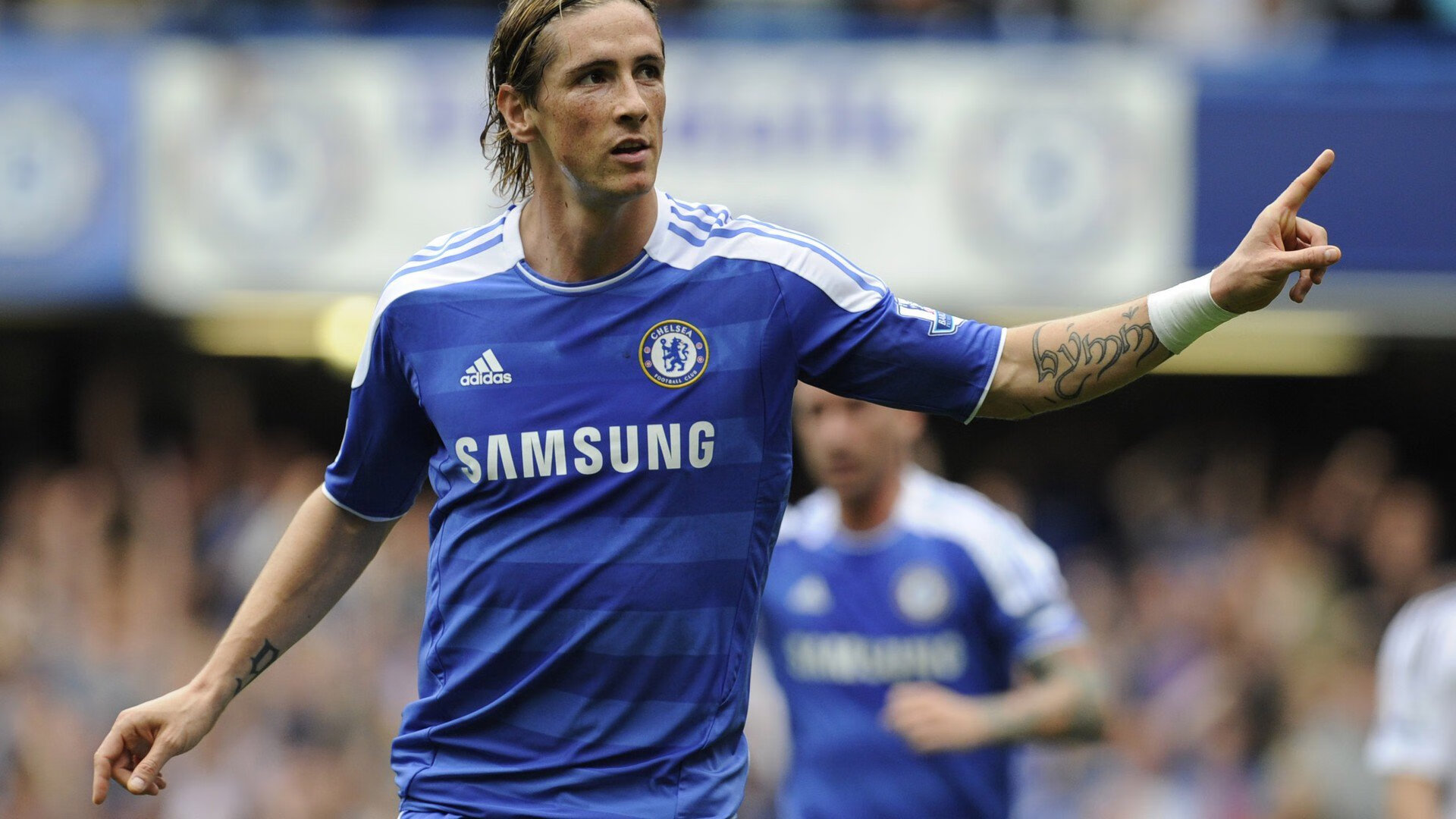 “武汉马拉松:赛道上的每一步都充满挑战”